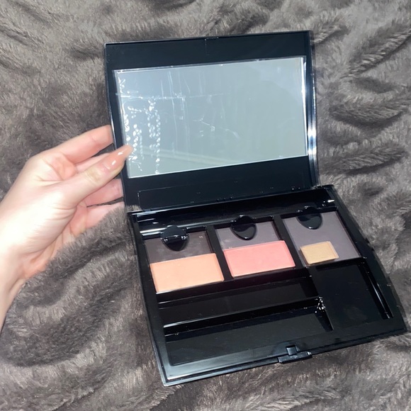 Mary Kay | Makeup | Mary Kay Fillable Compact With 3 Makeup Colors ...